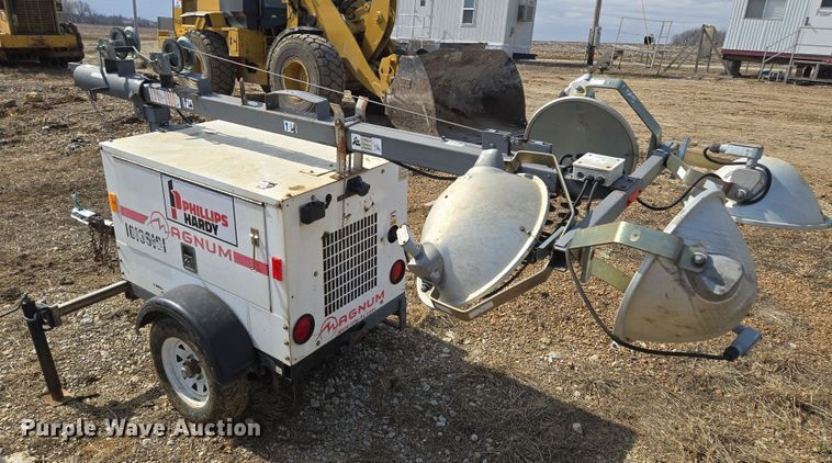 image for item EQ6755 Magnum  MLT3060M light plant