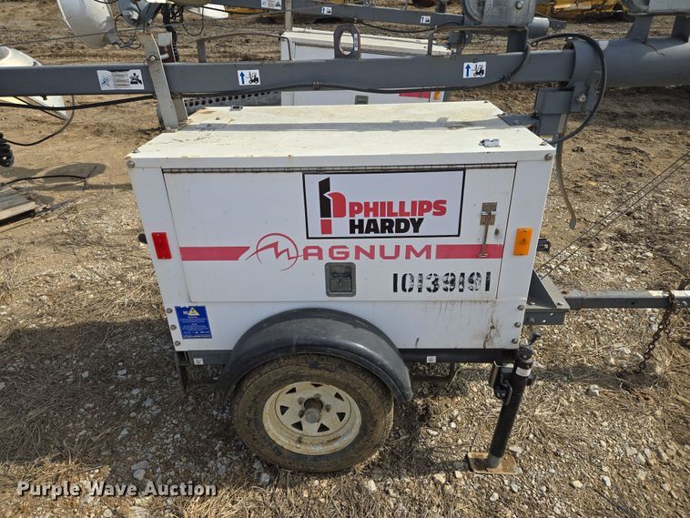 image for item EQ6755 Magnum  MLT3060M light plant