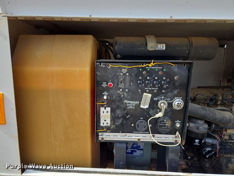 image for item EQ6755 Magnum  MLT3060M light plant