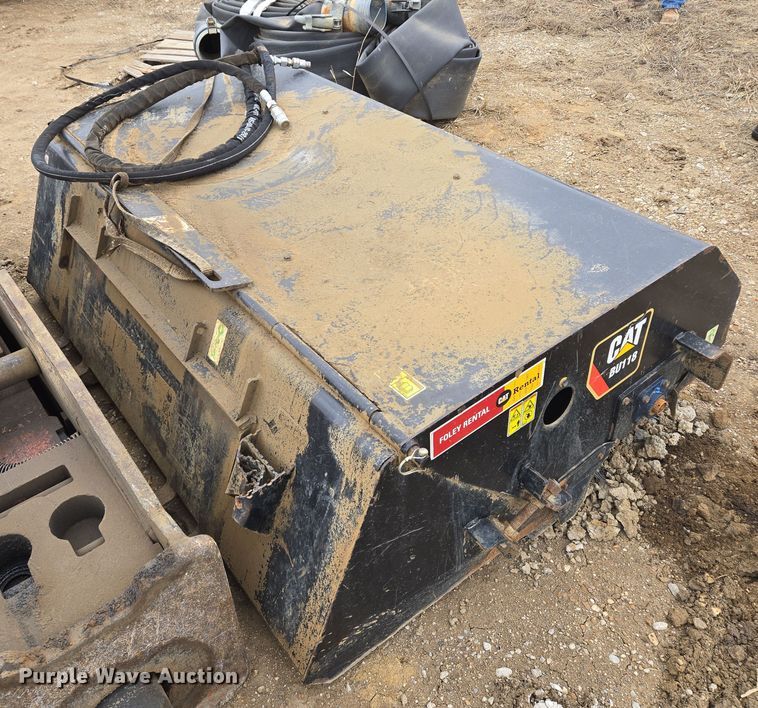 image for item EQ6758 Caterpillar  BU118 skid steer sweeper