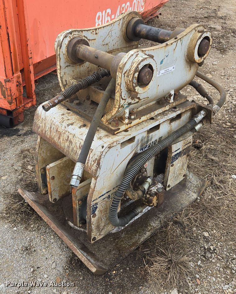 image for item EQ6759 Furukawa HP210 II excavator plate compactor