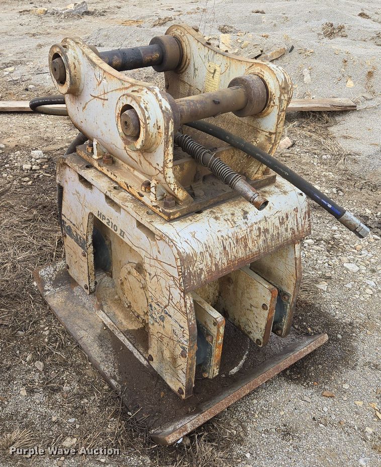 image for item EQ6759 Furukawa HP210 II excavator plate compactor