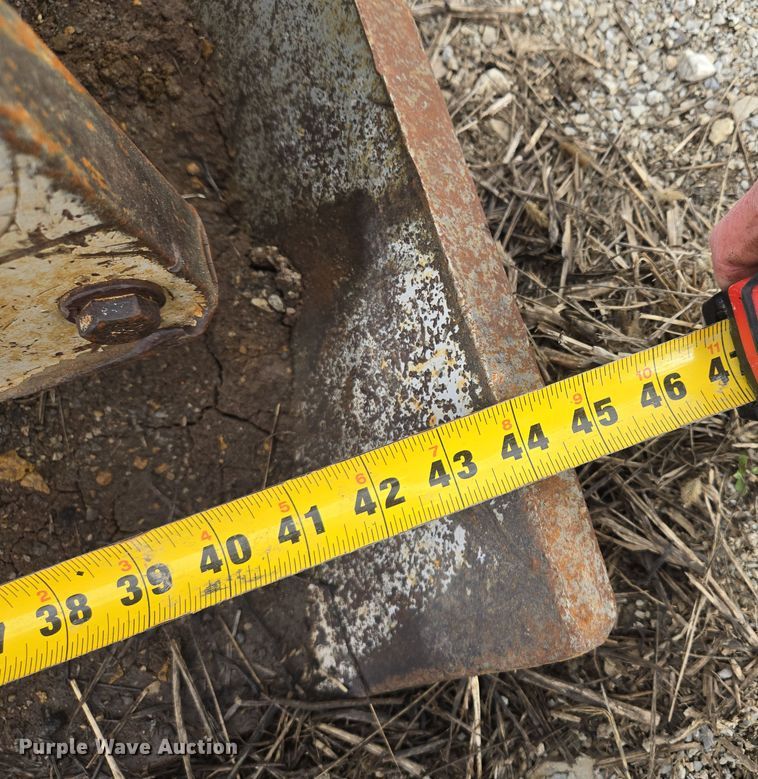 image for item EQ6759 Furukawa HP210 II excavator plate compactor