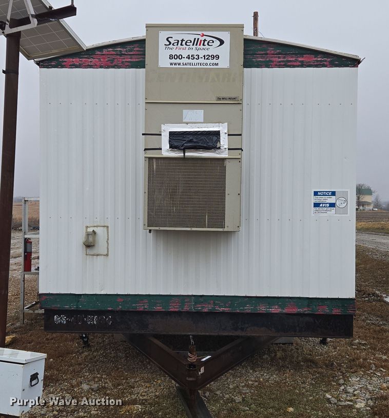 image for item EQ6761 2006 mobile office