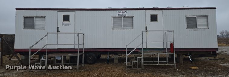 image for item EQ6761 2006 mobile office