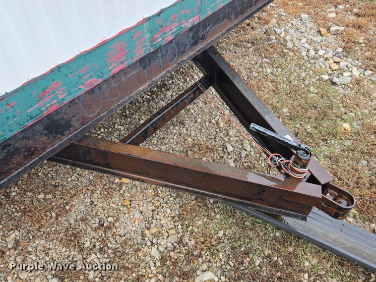 image for item EQ6761 2006 mobile office