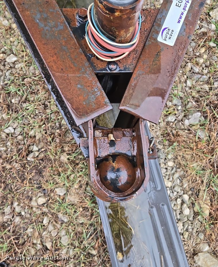 image for item EQ6761 2006 mobile office