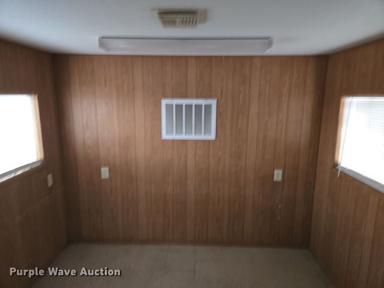 image for item EQ6761 2006 mobile office