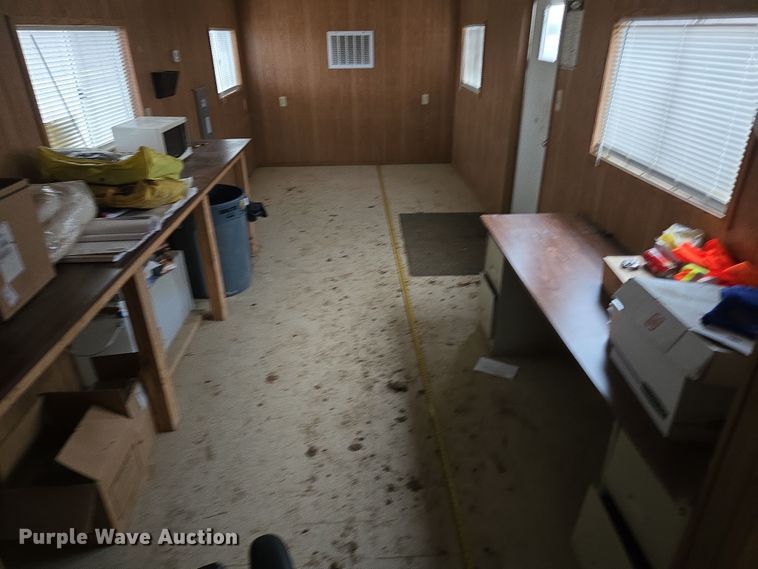 image for item EQ6761 2006 mobile office