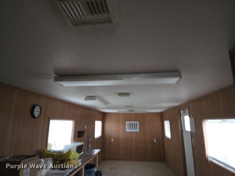 image for item EQ6761 2006 mobile office