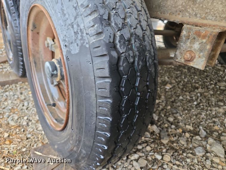 image for item EQ6761 2006 mobile office