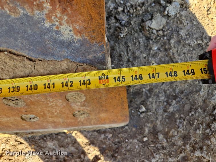 image for item EQ6762 2005 Caterpillar  815F soil compactor