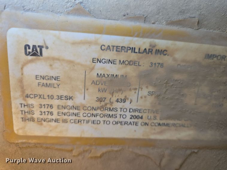 image for item EQ6762 2005 Caterpillar  815F soil compactor