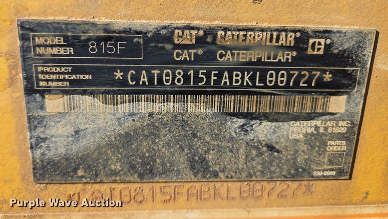 image for item EQ6762 2005 Caterpillar  815F soil compactor