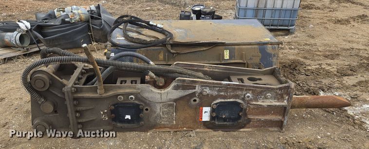 image for item EQ6764 NPK GH-10 breaker