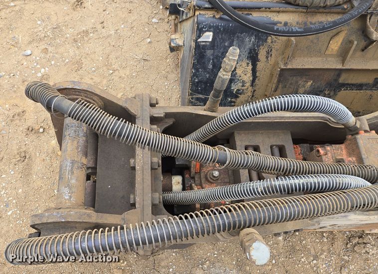 image for item EQ6764 NPK GH-10 breaker