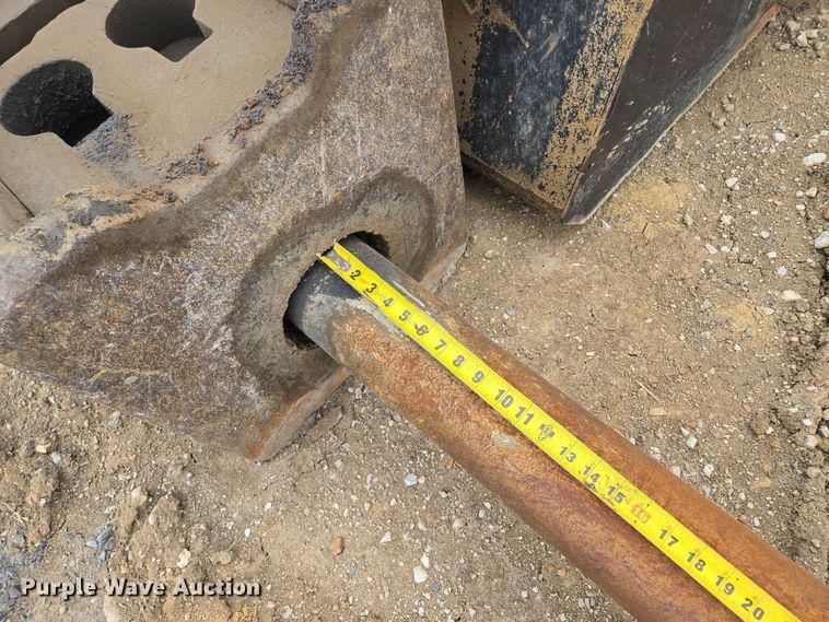 image for item EQ6764 NPK GH-10 breaker