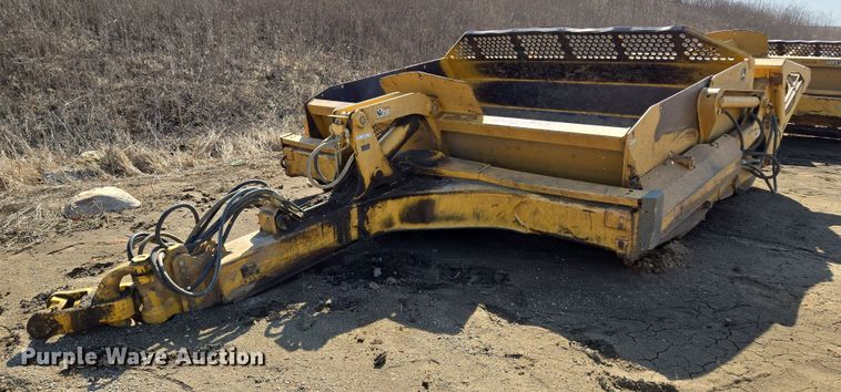 image for item EQ6765 2005 John Deere  1812C  scraper