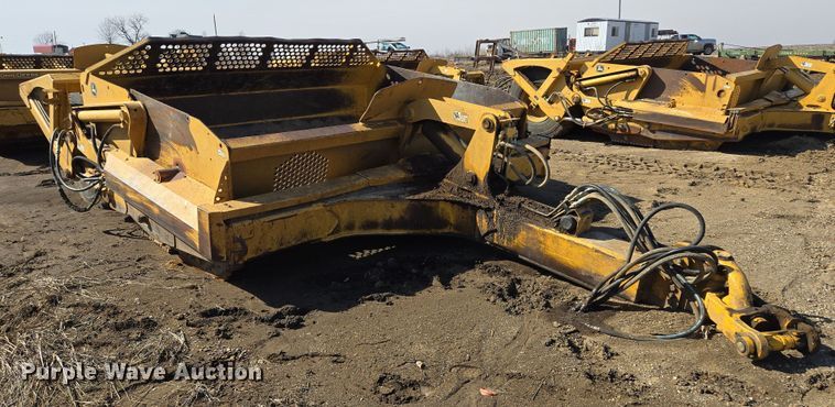 image for item EQ6765 2005 John Deere  1812C  scraper