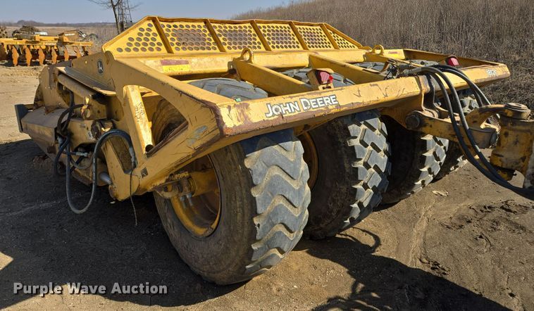 image for item EQ6765 2005 John Deere  1812C  scraper