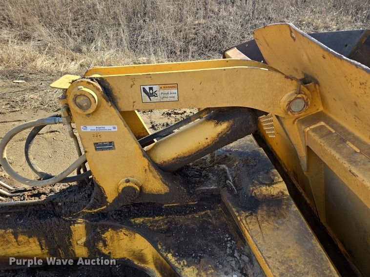 image for item EQ6765 2005 John Deere  1812C  scraper