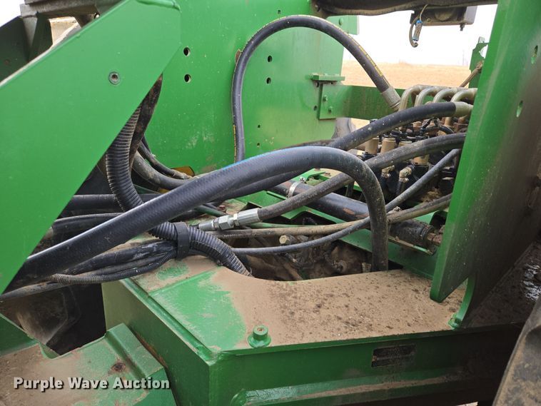 image for item EQ6769 2008 John Deere  9630 Scraper Special 4WD tractor