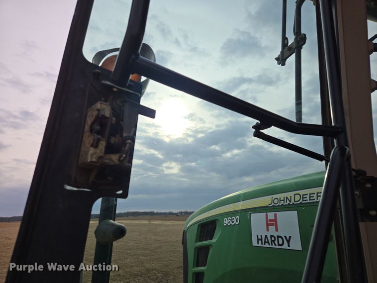 image for item EQ6769 2008 John Deere  9630 Scraper Special 4WD tractor