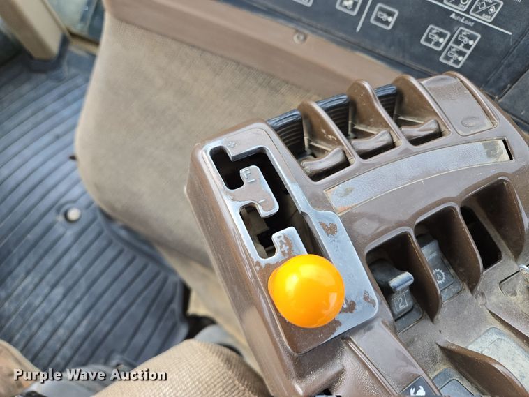 image for item EQ6769 2008 John Deere  9630 Scraper Special 4WD tractor