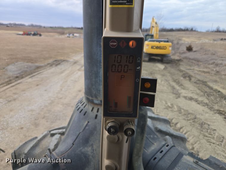 image for item EQ6769 2008 John Deere  9630 Scraper Special 4WD tractor