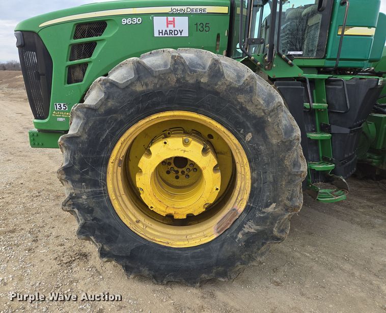 image for item EQ6769 2008 John Deere  9630 Scraper Special 4WD tractor