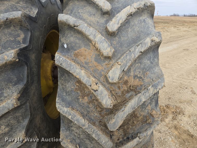 image for item EQ6769 2008 John Deere  9630 Scraper Special 4WD tractor