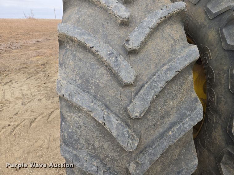 image for item EQ6769 2008 John Deere  9630 Scraper Special 4WD tractor