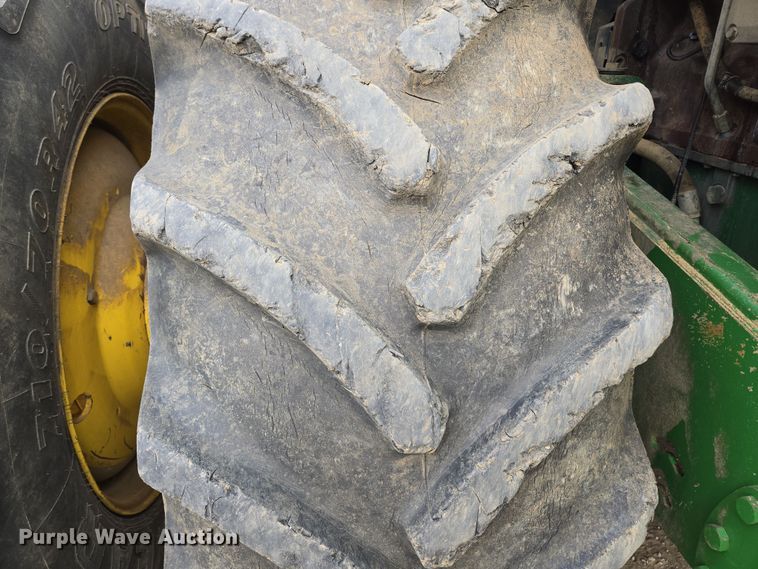 image for item EQ6769 2008 John Deere  9630 Scraper Special 4WD tractor