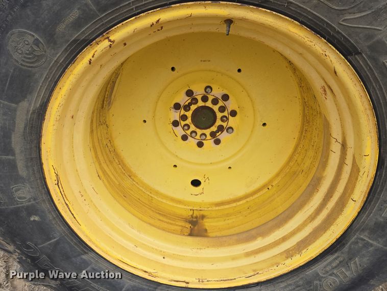 image for item EQ6769 2008 John Deere  9630 Scraper Special 4WD tractor