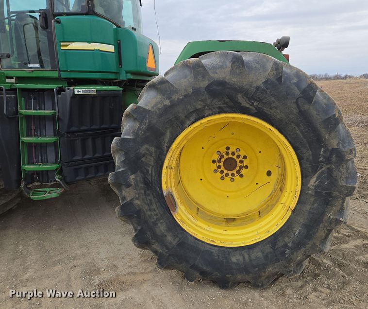 image for item EQ6769 2008 John Deere  9630 Scraper Special 4WD tractor