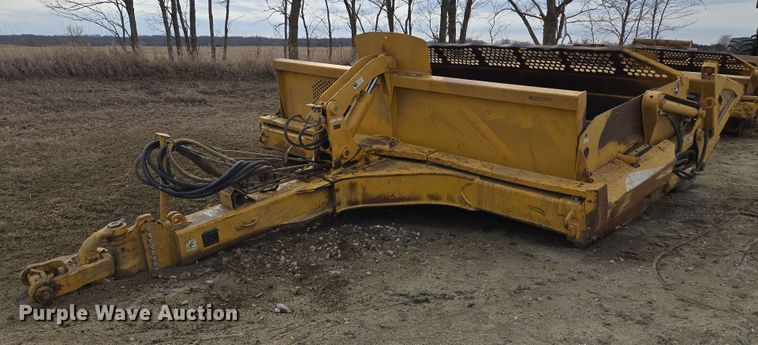 image for item EQ6770 2006 John Deere  1814C scraper