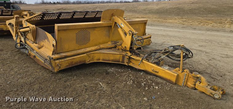image for item EQ6770 2006 John Deere  1814C scraper