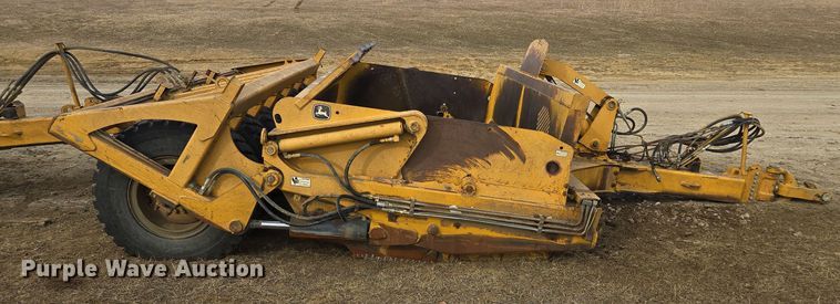 image for item EQ6770 2006 John Deere  1814C scraper