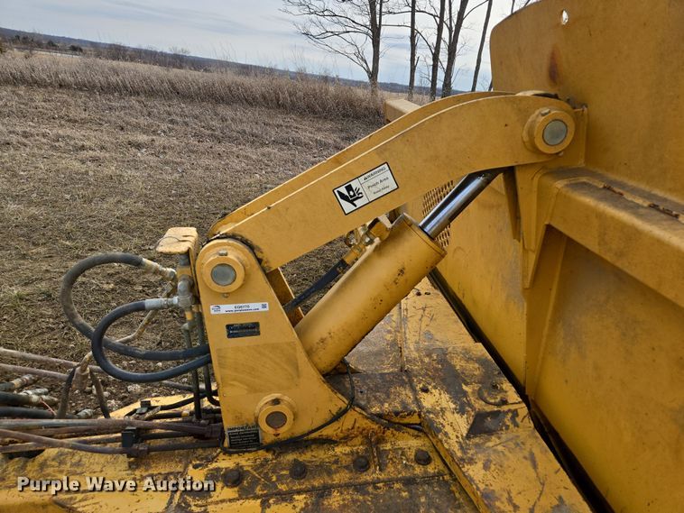 image for item EQ6770 2006 John Deere  1814C scraper
