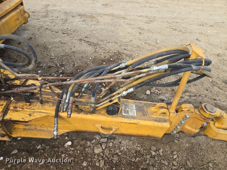 image for item EQ6770 2006 John Deere  1814C scraper