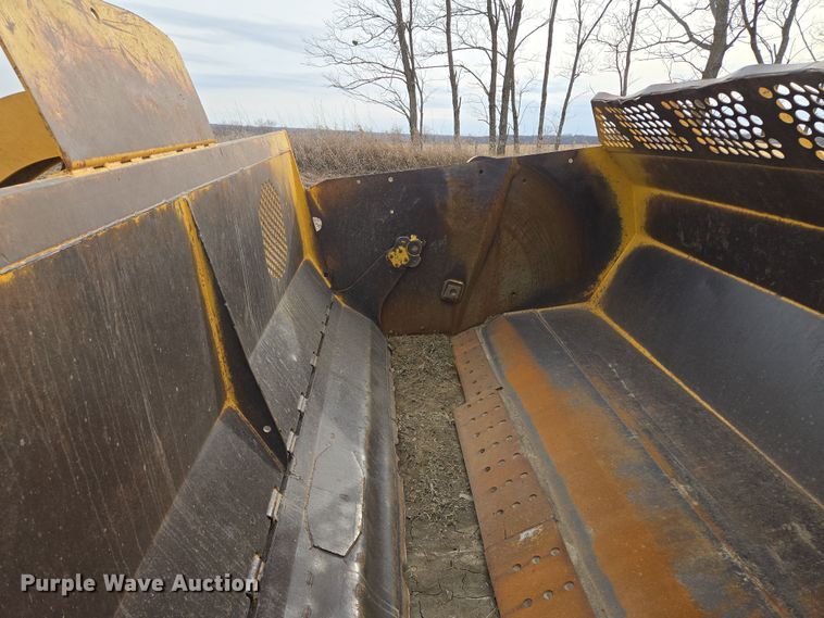 image for item EQ6770 2006 John Deere  1814C scraper