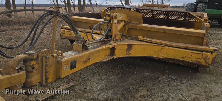 image for item EQ6771 2006 John Deere  1814C scraper