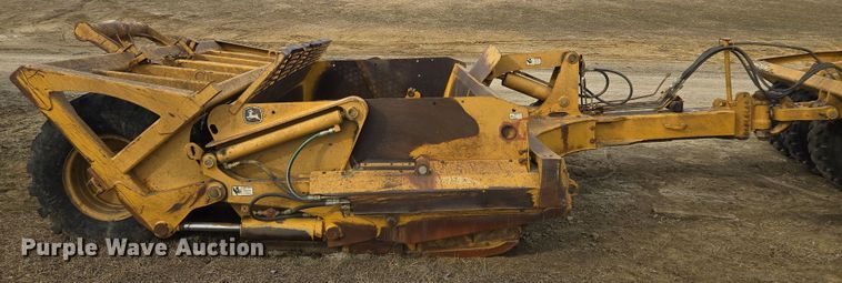 image for item EQ6771 2006 John Deere  1814C scraper
