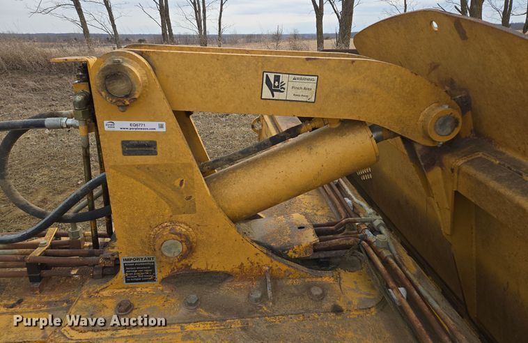 image for item EQ6771 2006 John Deere  1814C scraper