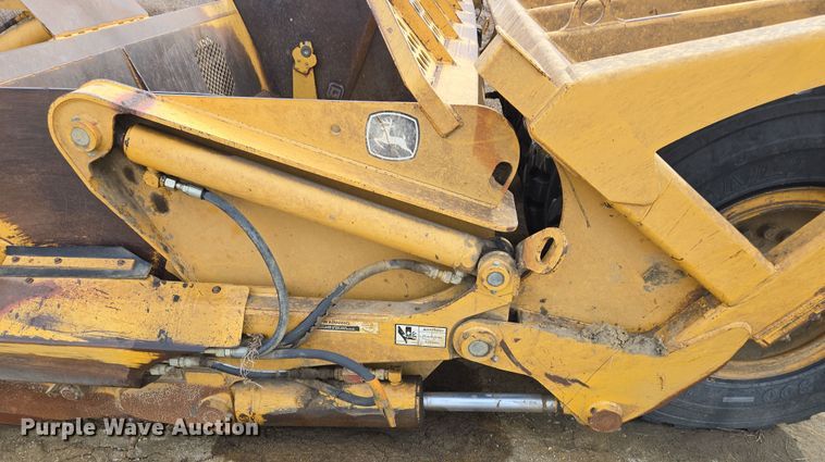 image for item EQ6771 2006 John Deere  1814C scraper