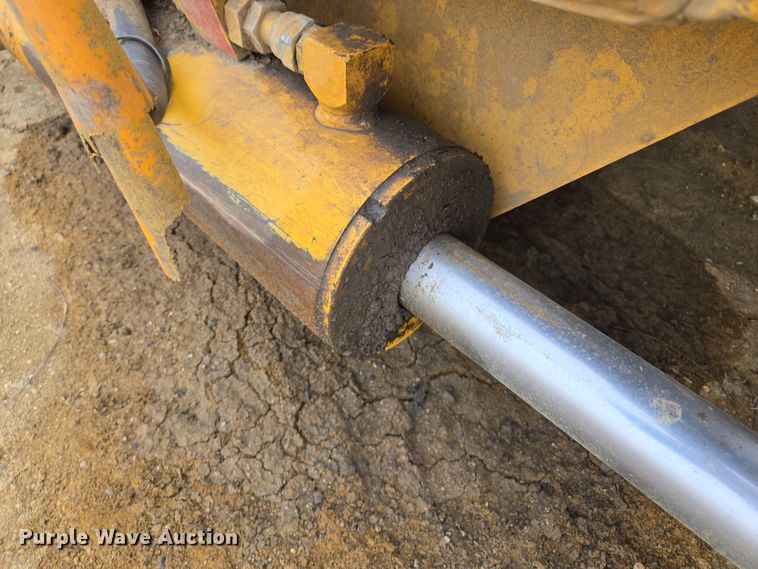 image for item EQ6771 2006 John Deere  1814C scraper