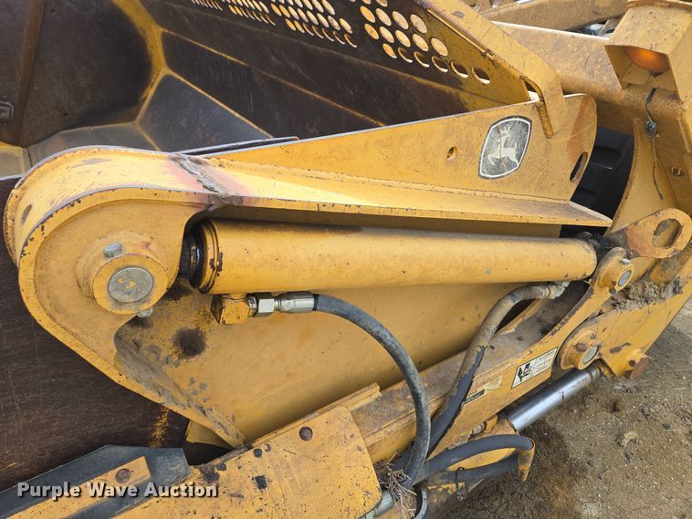 image for item EQ6771 2006 John Deere  1814C scraper