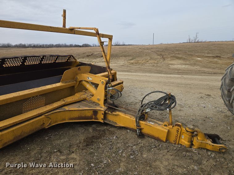 image for item EQ6772 2006 John Deere  1814C  scraper