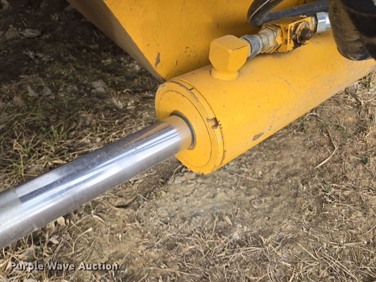 image for item EQ6772 2006 John Deere  1814C  scraper