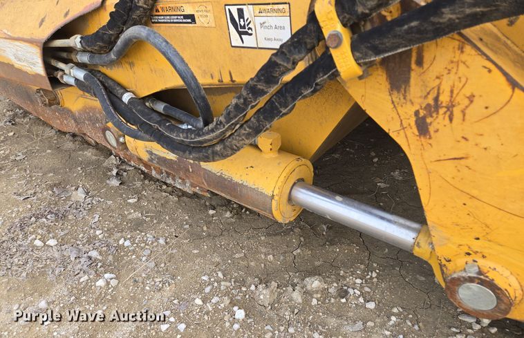 image for item EQ6772 2006 John Deere  1814C  scraper